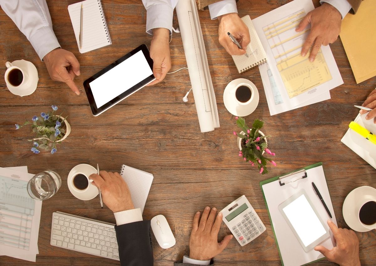 co-mat-bang-muon-lam-dai-ly-nen-kinh-doanh-nganh-nao-2