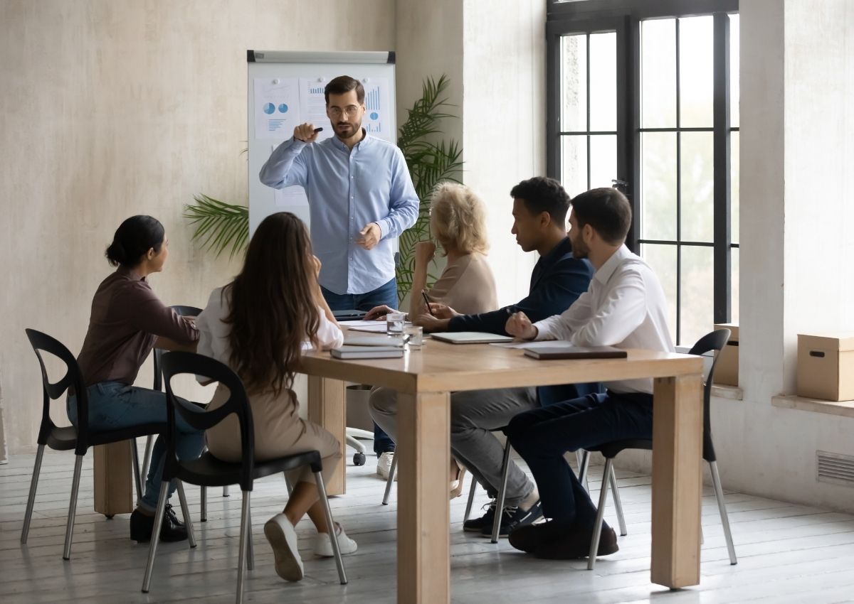 chanh-van-phong-la-gi-cong-viec-quyen-han-va-trach-nhiem-2