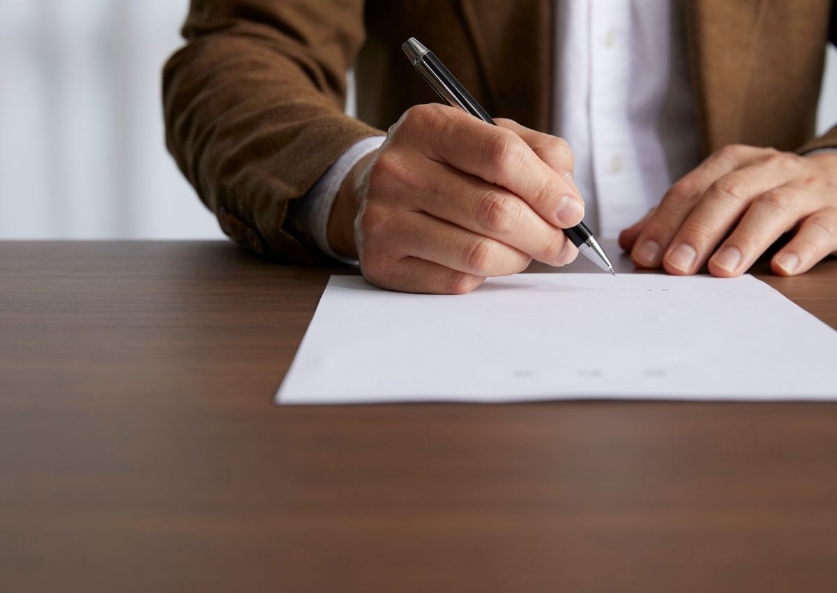 mau-hop-dong-cho-thue-mat-bang-chi-tiet-day-du-nhat-1