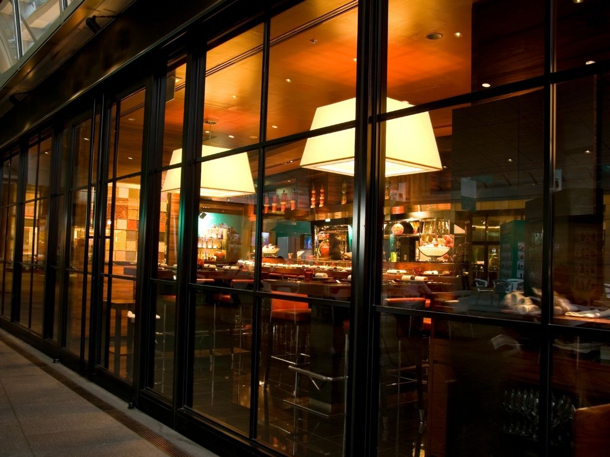 nen-thue-mat-bang-qua-1-o-duong-nao-de-lam-nha-hang-4