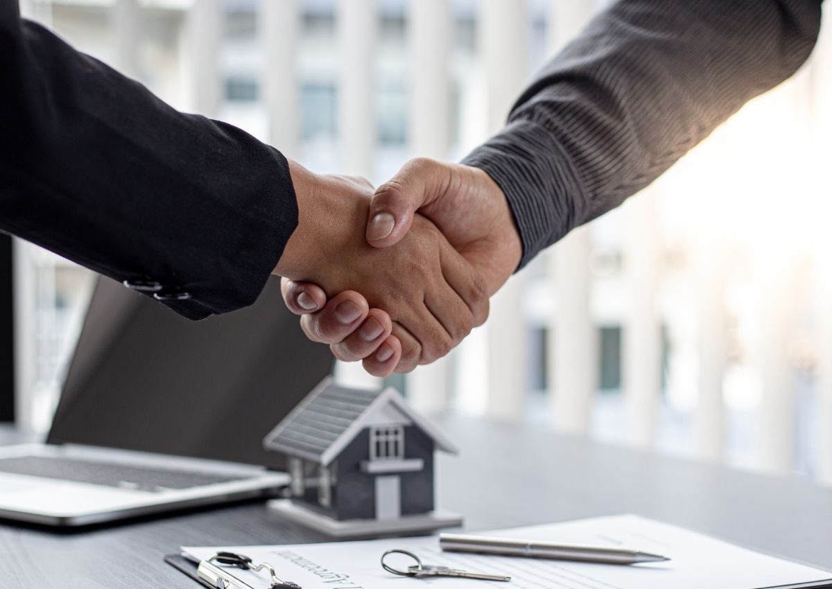 kinh-nghiem-chon-cong-ty-moi-gioi-bat-dong-san-cho-thue-uy-tin-1