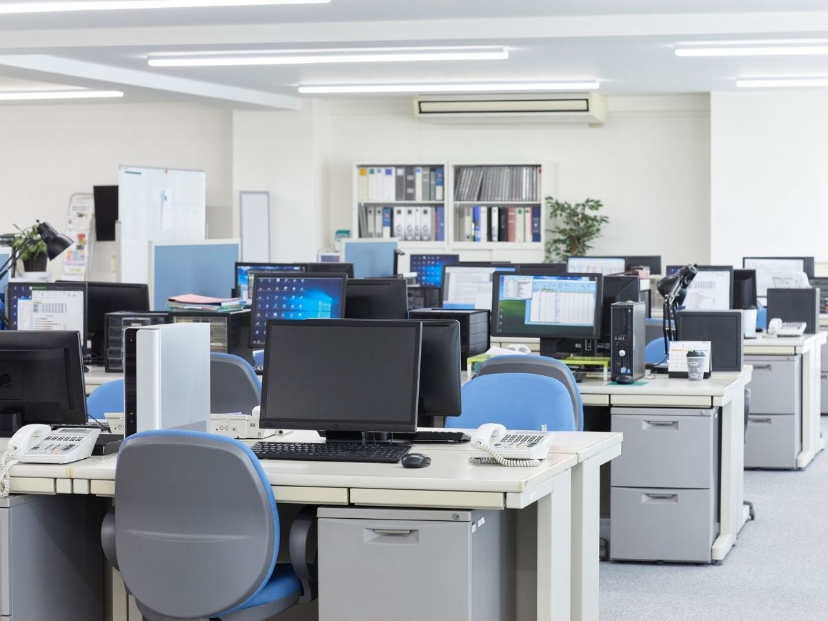 menh-thuy-hop-mau-nao-va-khong-hop-mau-nao-4