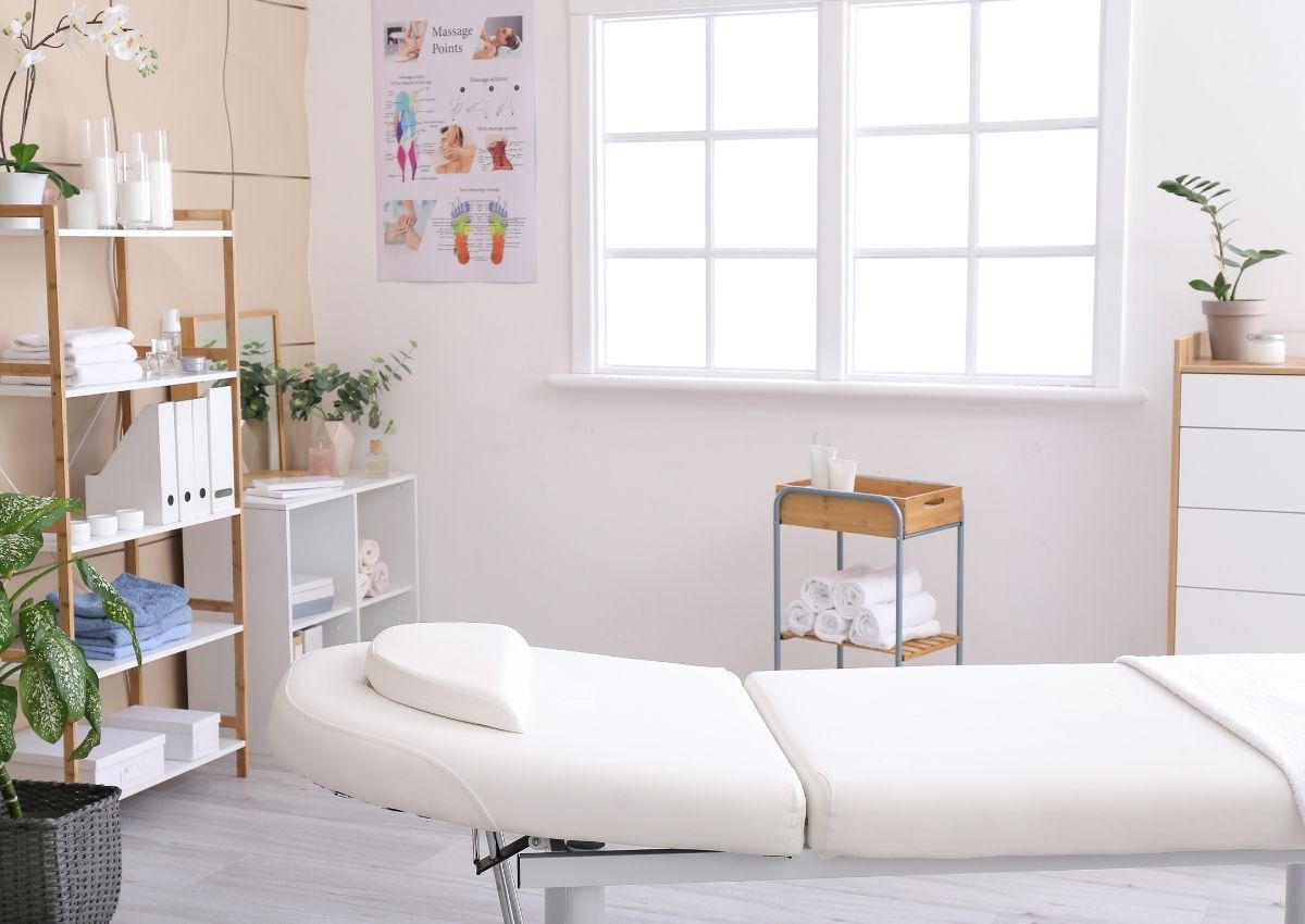 nhung-tieu-chuan-tim-mat-bang-phong-kham-da-khoa-3