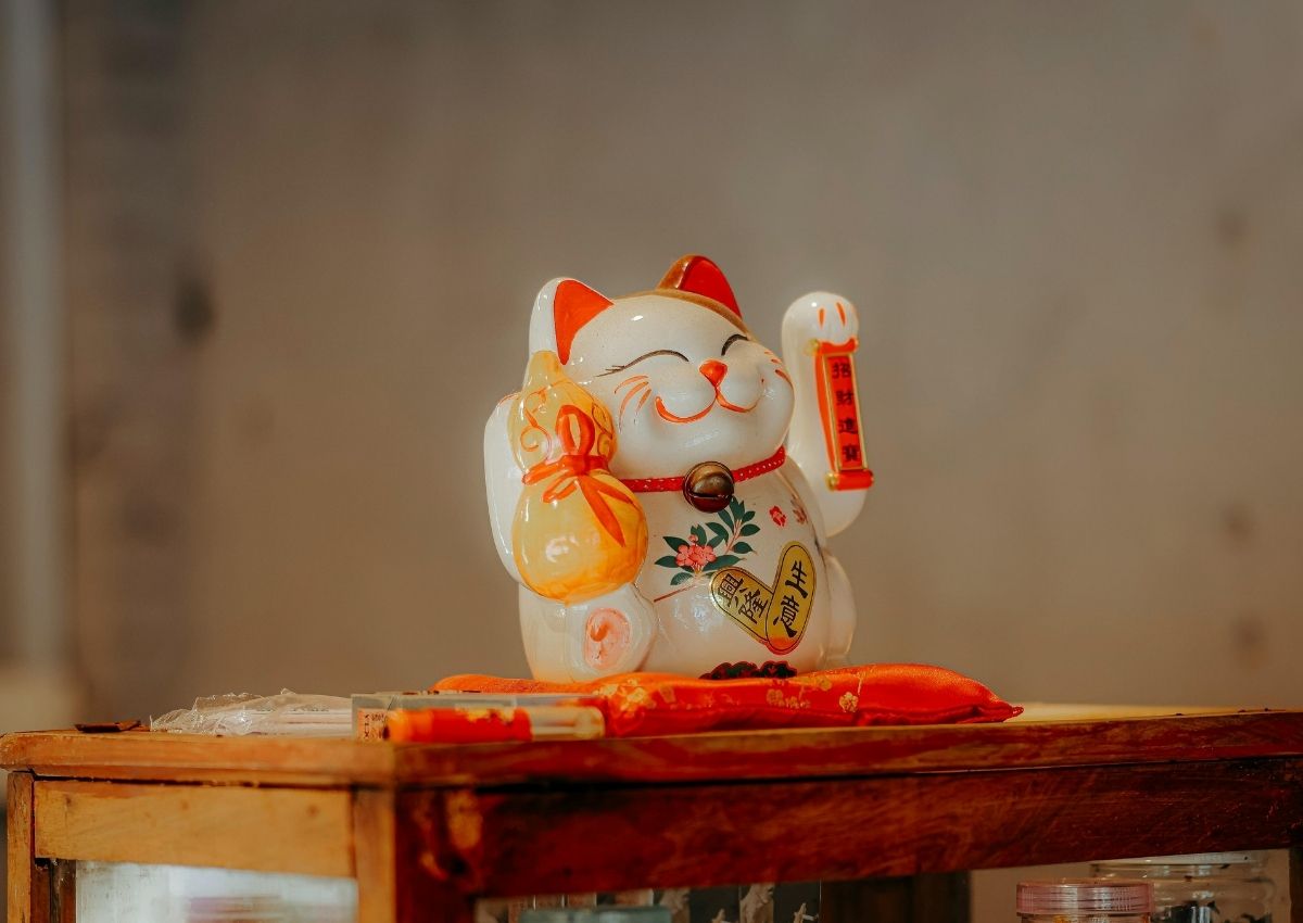 y-nghia-meo-than-tai-trong-phong-thuy-van-phong-1