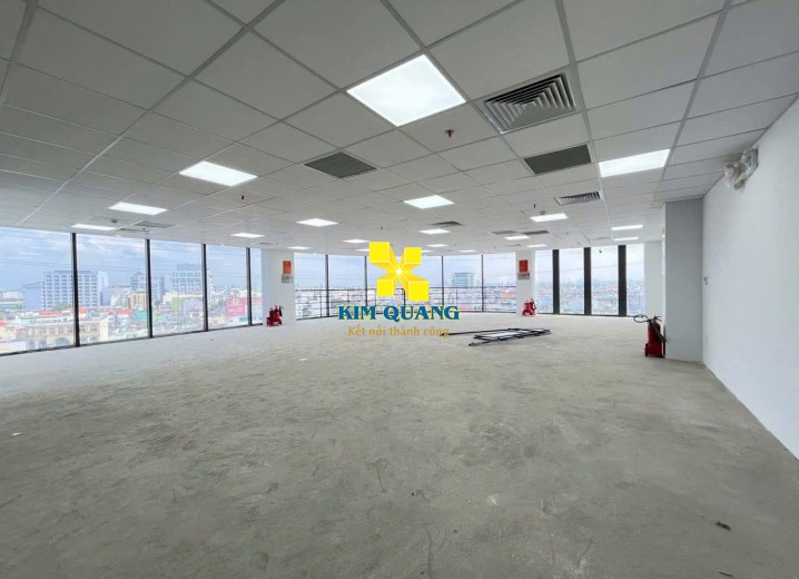 CHO THUÊ NGUYÊN TÒA NHÀ 3 MẶT TIỀN 137-139 NGUYÊN HỒNG