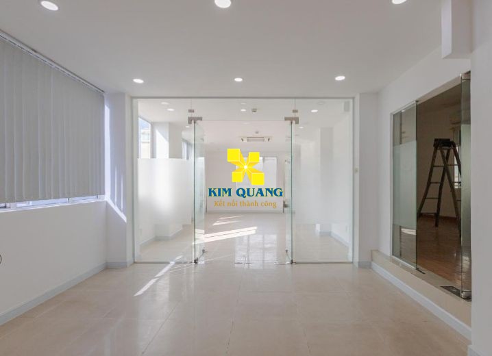 Cho thuê tòa nhà góc 2MT 63B Calmette Phường Bến Thành