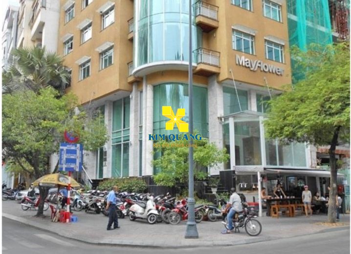 Cho thuê tòa nhà nguyên căn góc 2MT 12 Lê Thánh Tôn