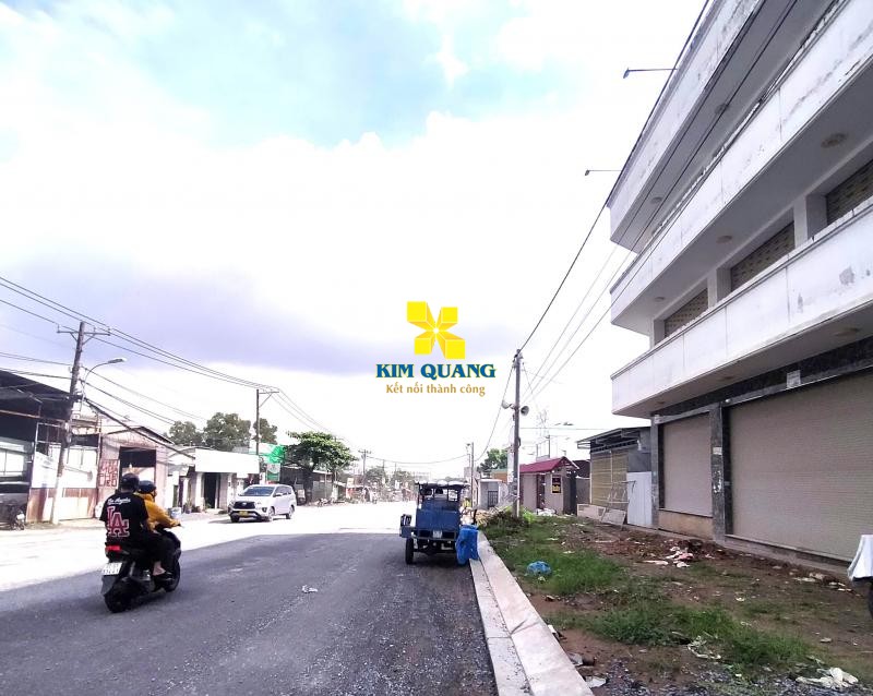 TÒA NHÀ CHO THUÊ NGUYÊN CĂN MẶT TIỀN QUẬN 9