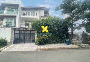 BÁN VILLA 200A2 NGUYỄN VĂN HƯỞNG