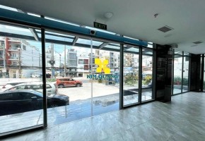 CHO THUÊ MẶT BẰNG TÒA NHÀ 2 MẶT TIỀN 370 CÁCH MẠNG THÁNG TÁM