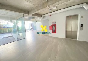 CHO THUÊ NGUYÊN TÒA NHÀ 400/6 UNG VĂN KHIÊM