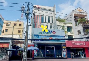 CHO THUÊ NHÀ HAI MẶT TIỀN 132E CÁCH MẠNG THÁNG TÁM