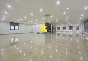 CHO THUÊ TÒA NHÀ 2 MẶT TIỀN 2 ĐƯỜNG SỐ 57