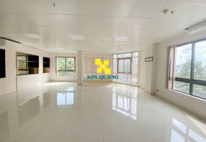 CHO THUÊ TÒA NHÀ GÓC 2 MẶT TIỀN 52 NGÔ QUYỀN