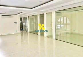 CHO THUÊ TÒA NHÀ GÓC 2 MẶT TIỀN 52 NGÔ QUYỀN
