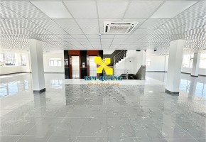 CHO THUÊ TÒA NHÀ QUẬN PHÚ NHUẬN 240 NGUYỄN ĐÌNH CHÍNH