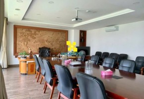 TÒA NHÀ CHO THUÊ NGUYÊN CĂN ĐƯỜNG ĐẶNG THÙY TRÂM