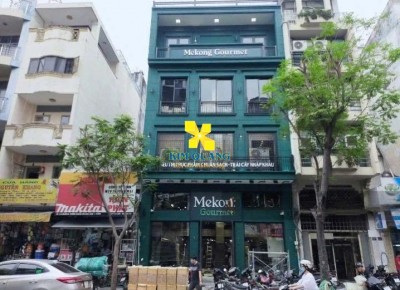 Bán nhà mặt tiền 71B - 73 Calmette, phường Bến Thành